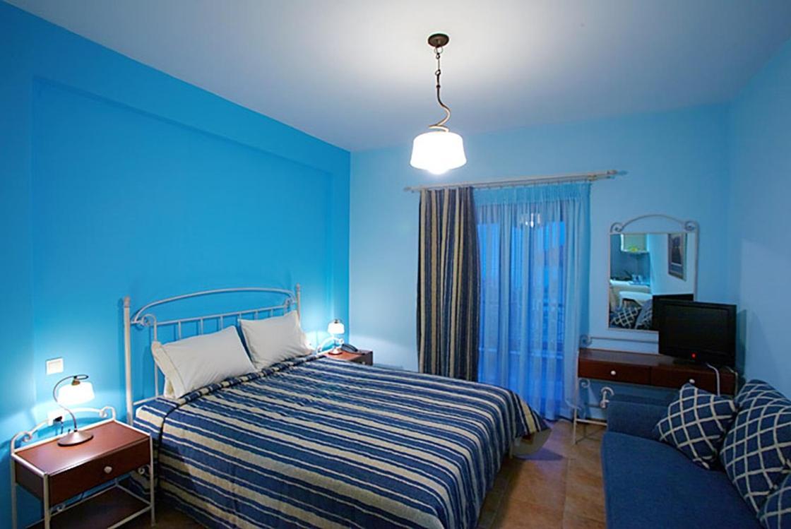 Guesthouse Michobeis Kamarina Bagian luar foto